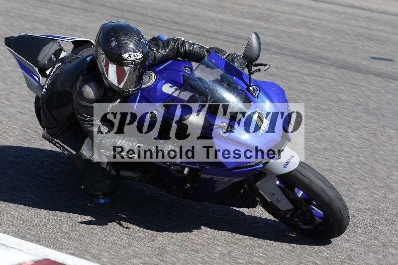 Archiv-2025/48 25.08.2025 Cornu Master School ADR/blau-bleu/0-5